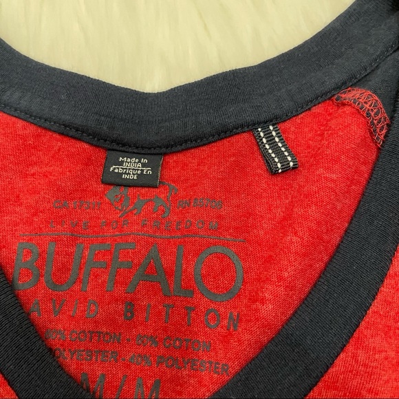 Men’s Buffalo David Britton Never Look Back v-neck short sleeve t-shirt, size M - Picture 4 of 6
